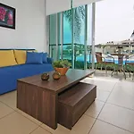 Diana - Coralli Beachfront * Πρωταράς