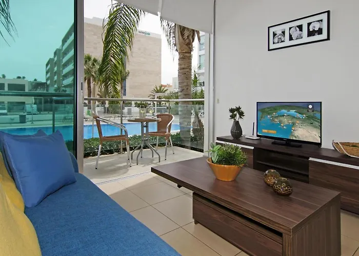 Diana - Coralli Beachfront Protaras