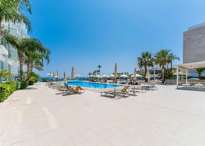Diana - Coralli Beachfront Apartmán Protaras